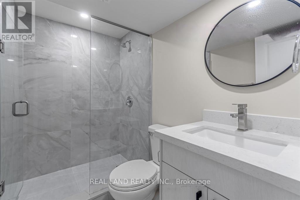 Lower - 360 Chantenay Drive, Mississauga, Ontario  L5A 1E7 - Photo 18 - W13087104