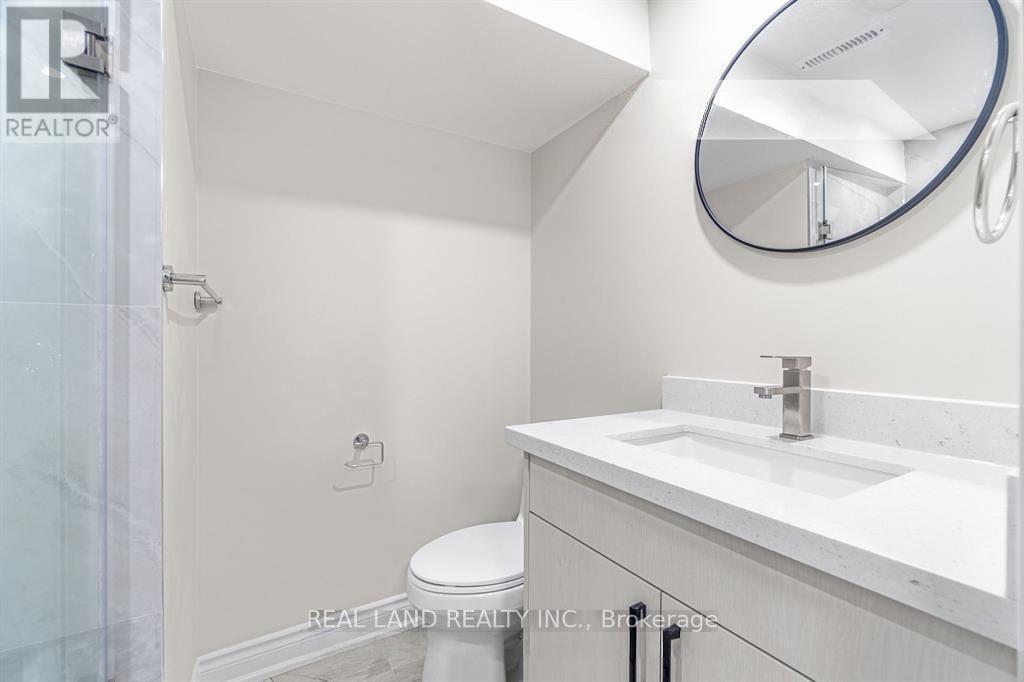 Lower - 360 Chantenay Drive, Mississauga, Ontario  L5A 1E7 - Photo 21 - W13087104