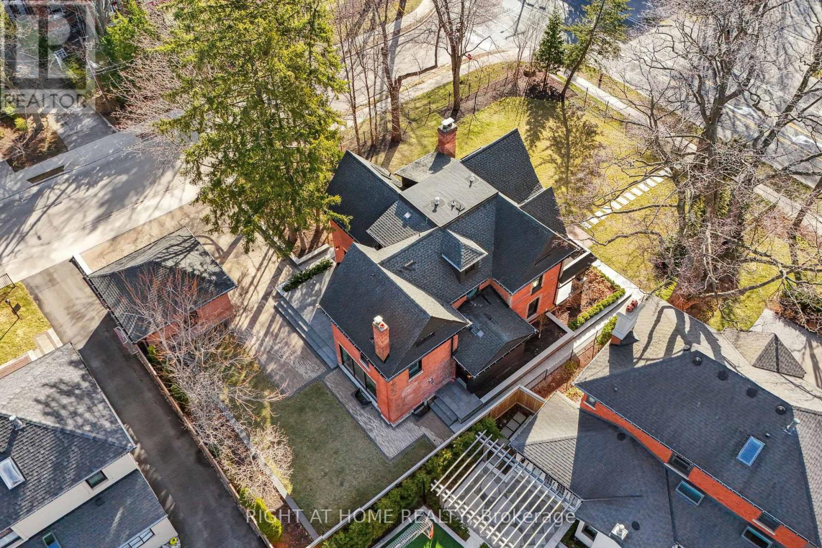 2187 Lakeshore Road, Burlington, Ontario  L7R 1A5 - Photo 23 - W13087106