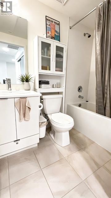 Th-105 - 145 Canon Jackson Drive, Toronto, Ontario  M6M 0E1 - Photo 14 - W13087132