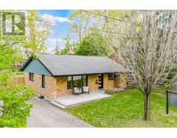 11 ARMSTRONG STREET, Brampton, Ontario