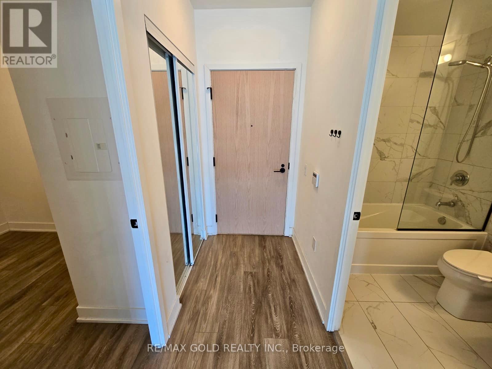 113 - 50 George Butchart Drive, Toronto, Ontario  M3K 0C9 - Photo 3 - W13087156
