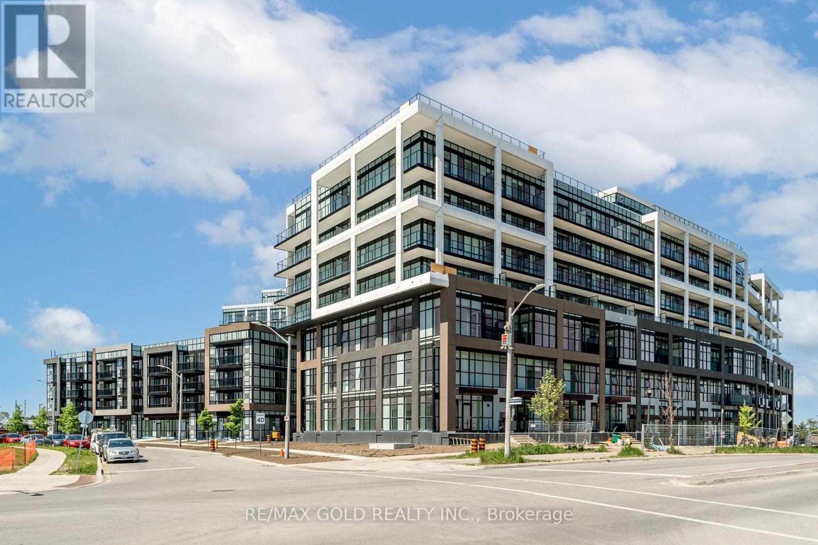 203 - 60 GEORGE BUTCHART DRIVE, Toronto, Ontario