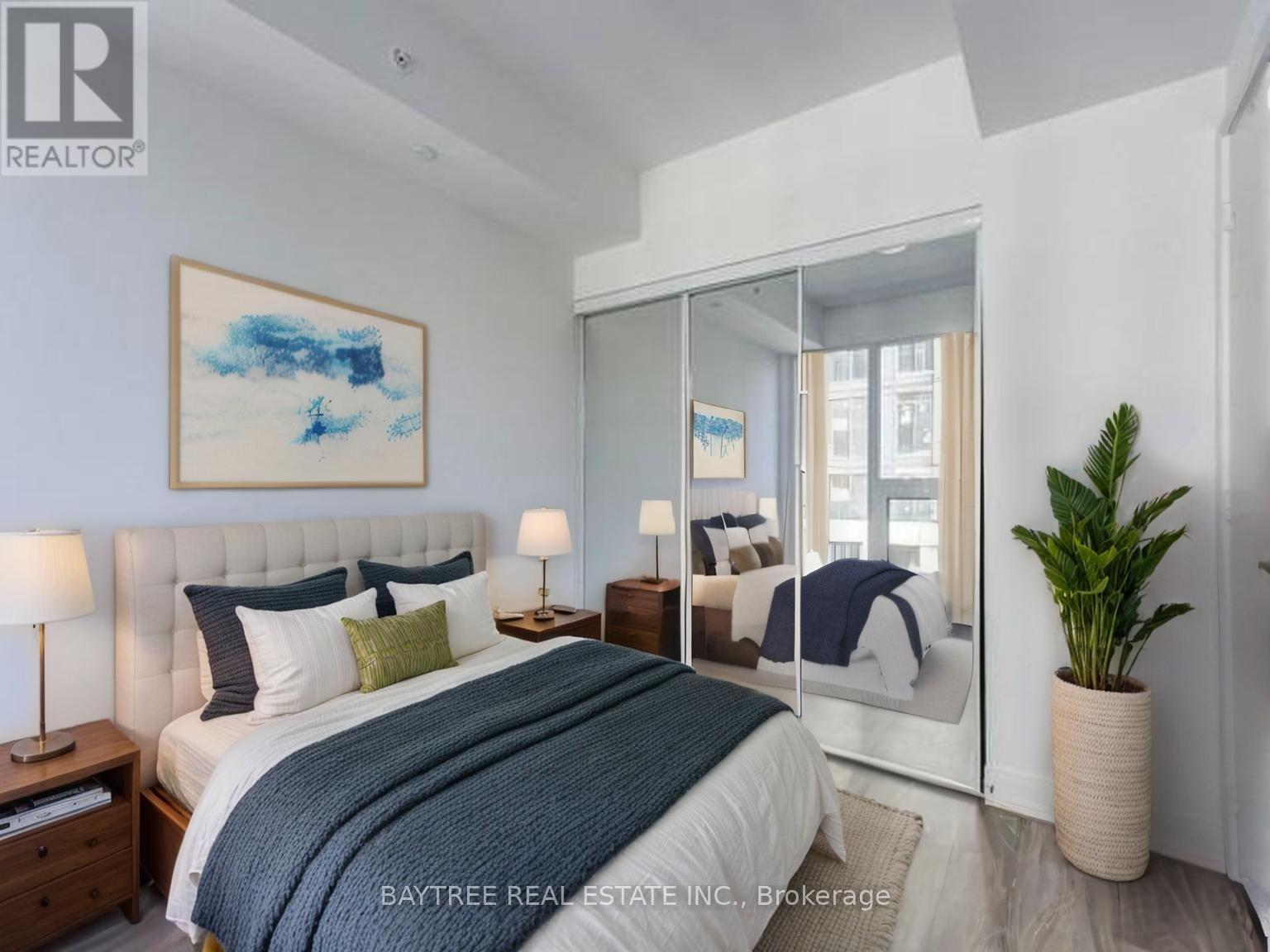 5612 - 181 DUNDAS STREET E, Toronto, Ontario