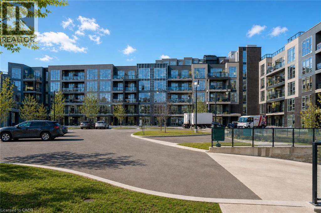 10 CONCORD Place Unit# 205, Grimsby, Ontario