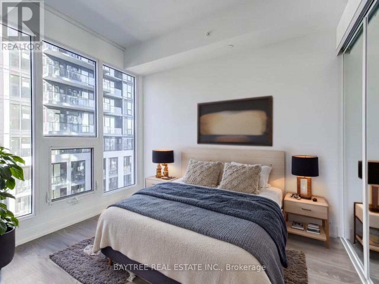 5612 - 181 Dundas Street E, Toronto, Ontario  M5A 0N5 - Photo 2 - C13028142