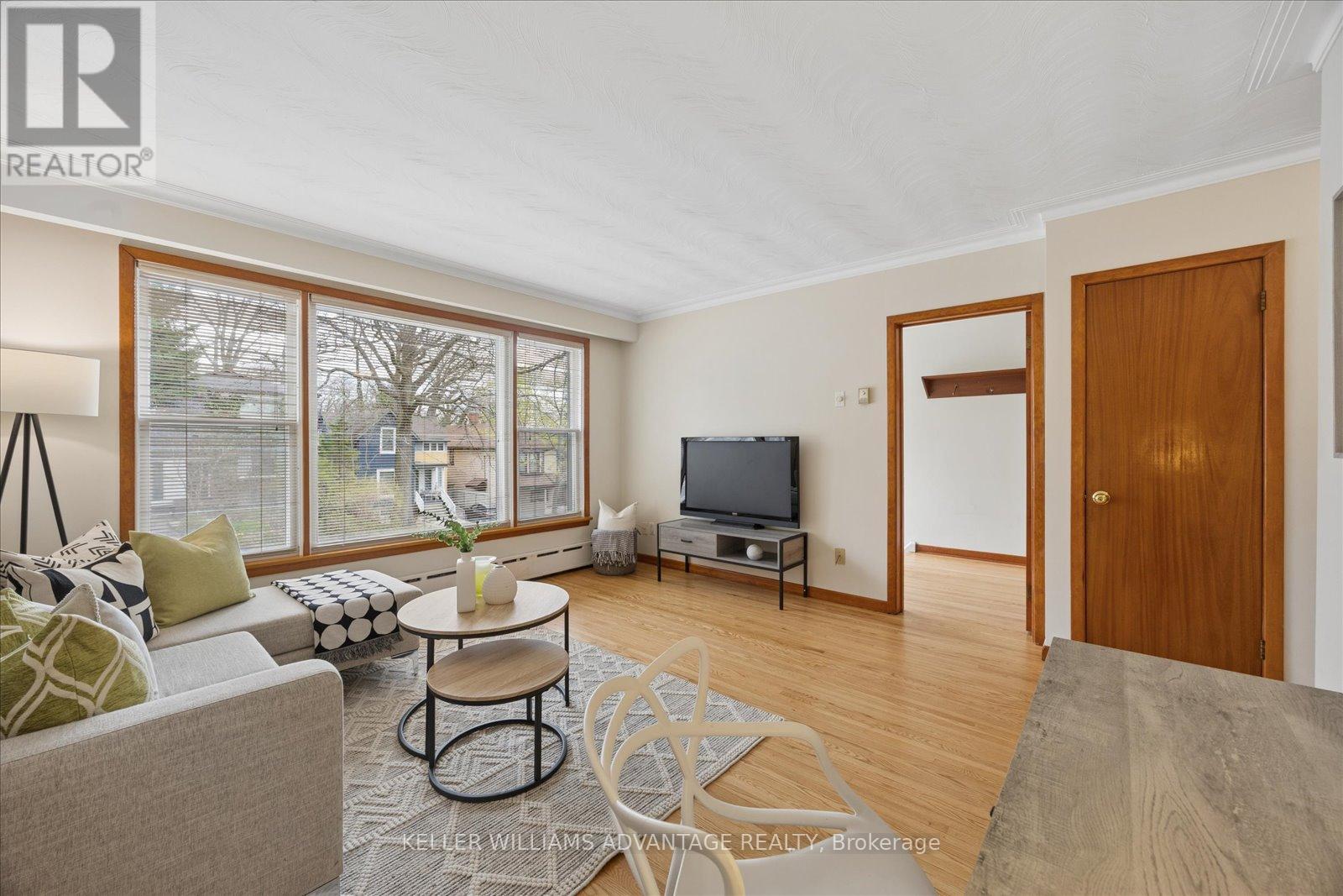 118 Silver Birch Avenue, Toronto, Ontario  M4E 3L4 - Photo 23 - E13085176