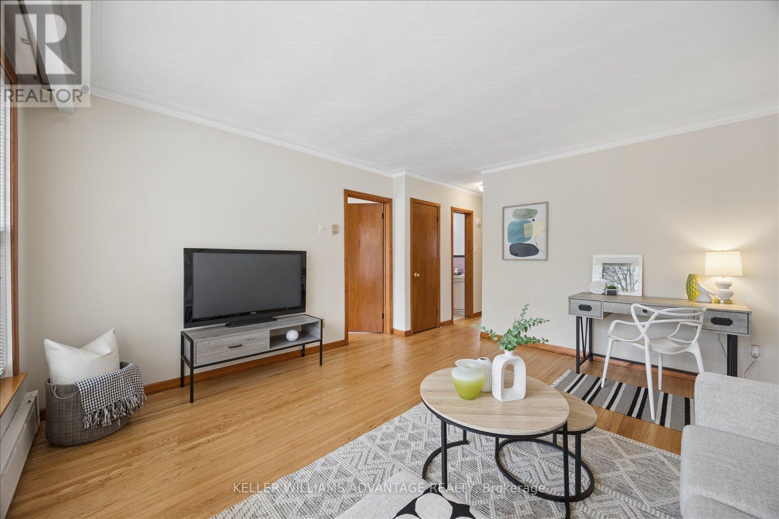 118 Silver Birch Avenue, Toronto, Ontario  M4E 3L4 - Photo 25 - E13085176
