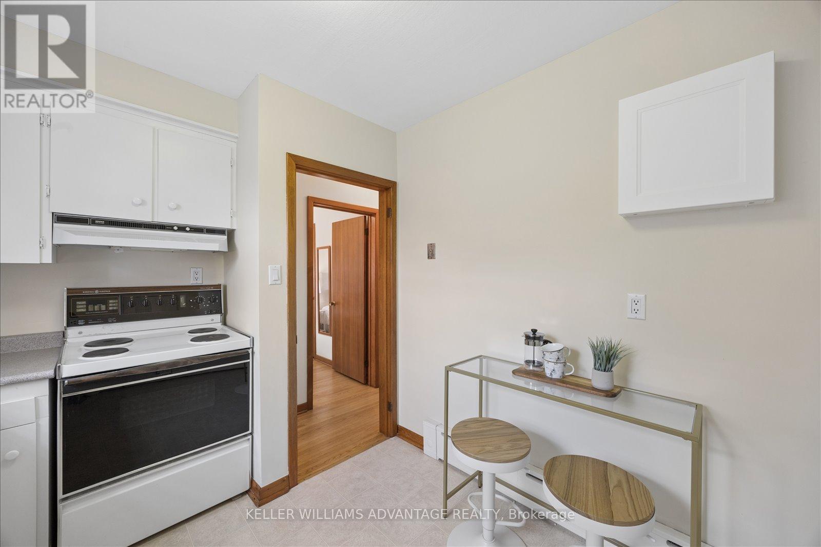 118 Silver Birch Avenue, Toronto, Ontario  M4E 3L4 - Photo 13 - E13085176