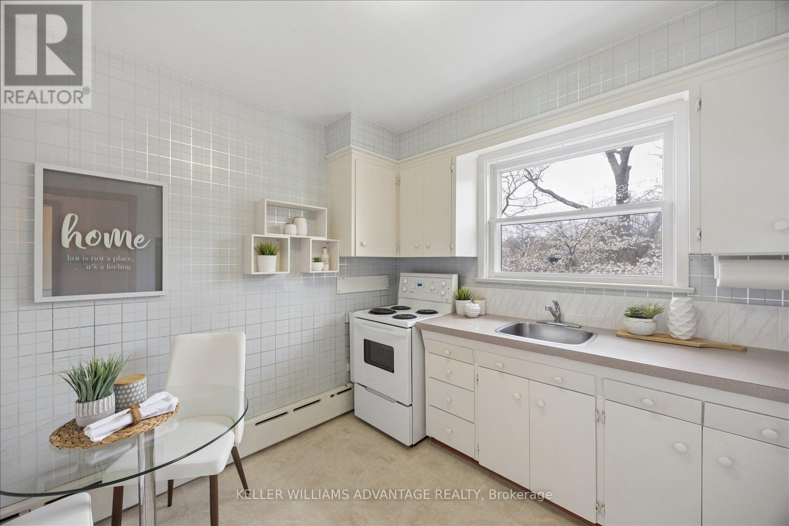 118 Silver Birch Avenue, Toronto, Ontario  M4E 3L4 - Photo 26 - E13085176