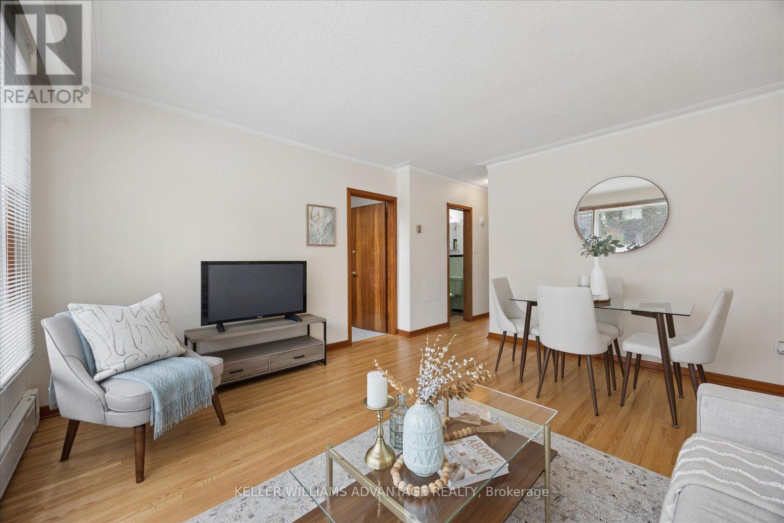 118 Silver Birch Avenue, Toronto, Ontario  M4E 3L4 - Photo 8 - E13085176