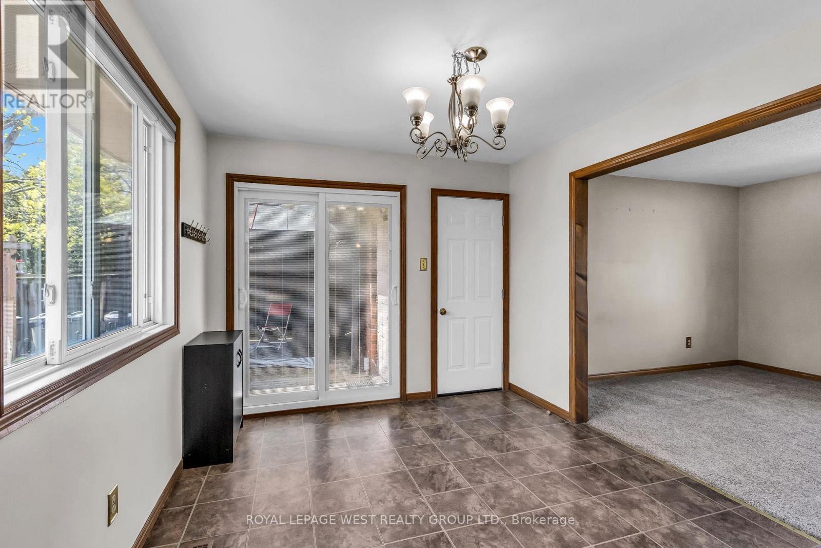 12 Banburry Crescent, Grimsby, Ontario  L3M 4N8 - Photo 16 - X13087070