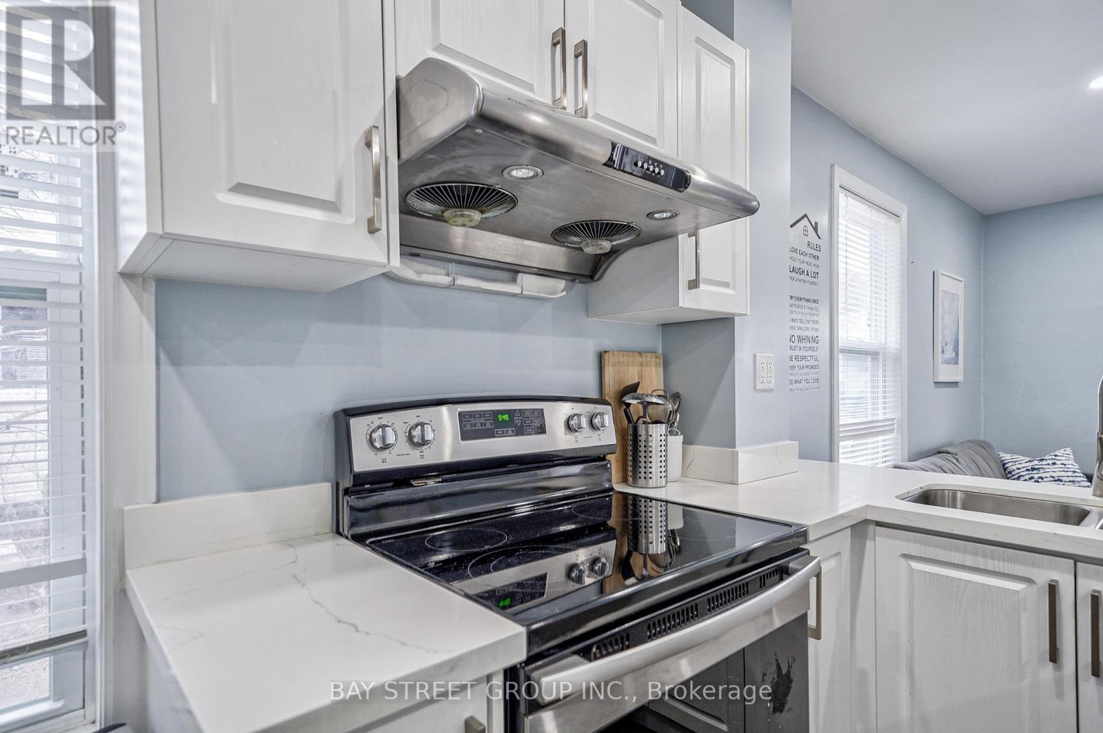 5241 Kitchener Street, Niagara Falls (Clifton Hill), Ontario  L2G 1B4 - Photo 28 - X13087194
