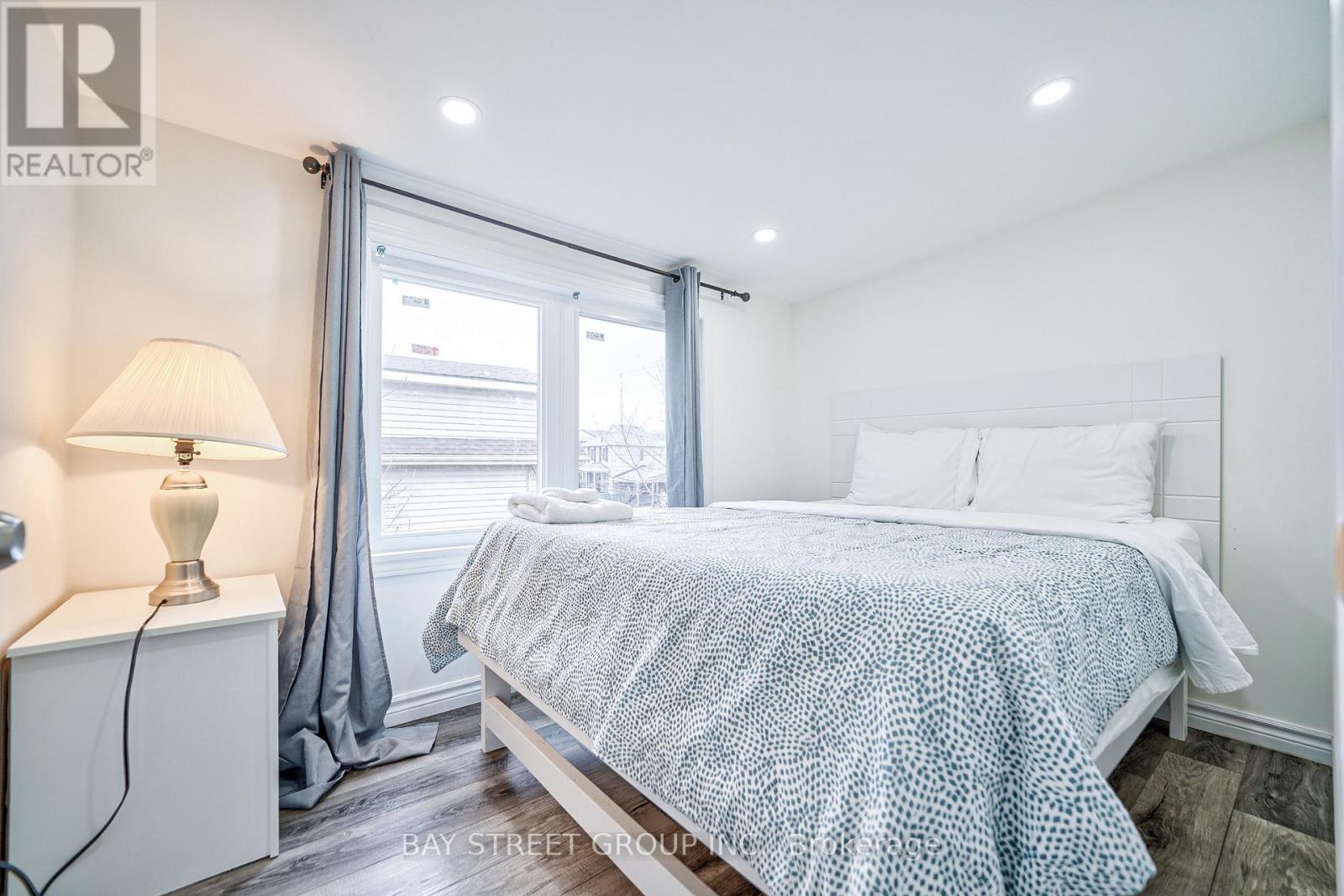 5241 Kitchener Street, Niagara Falls (Clifton Hill), Ontario  L2G 1B4 - Photo 33 - X13087194