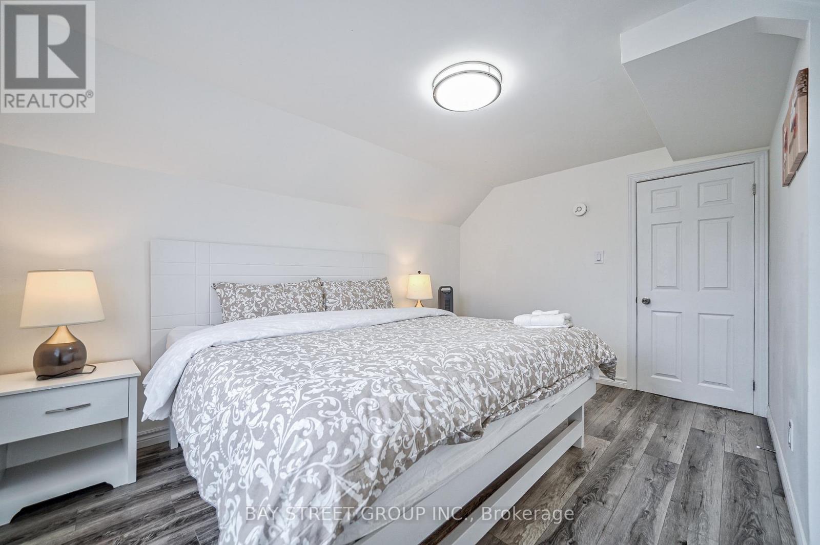 5241 Kitchener Street, Niagara Falls (Clifton Hill), Ontario  L2G 1B4 - Photo 37 - X13087194