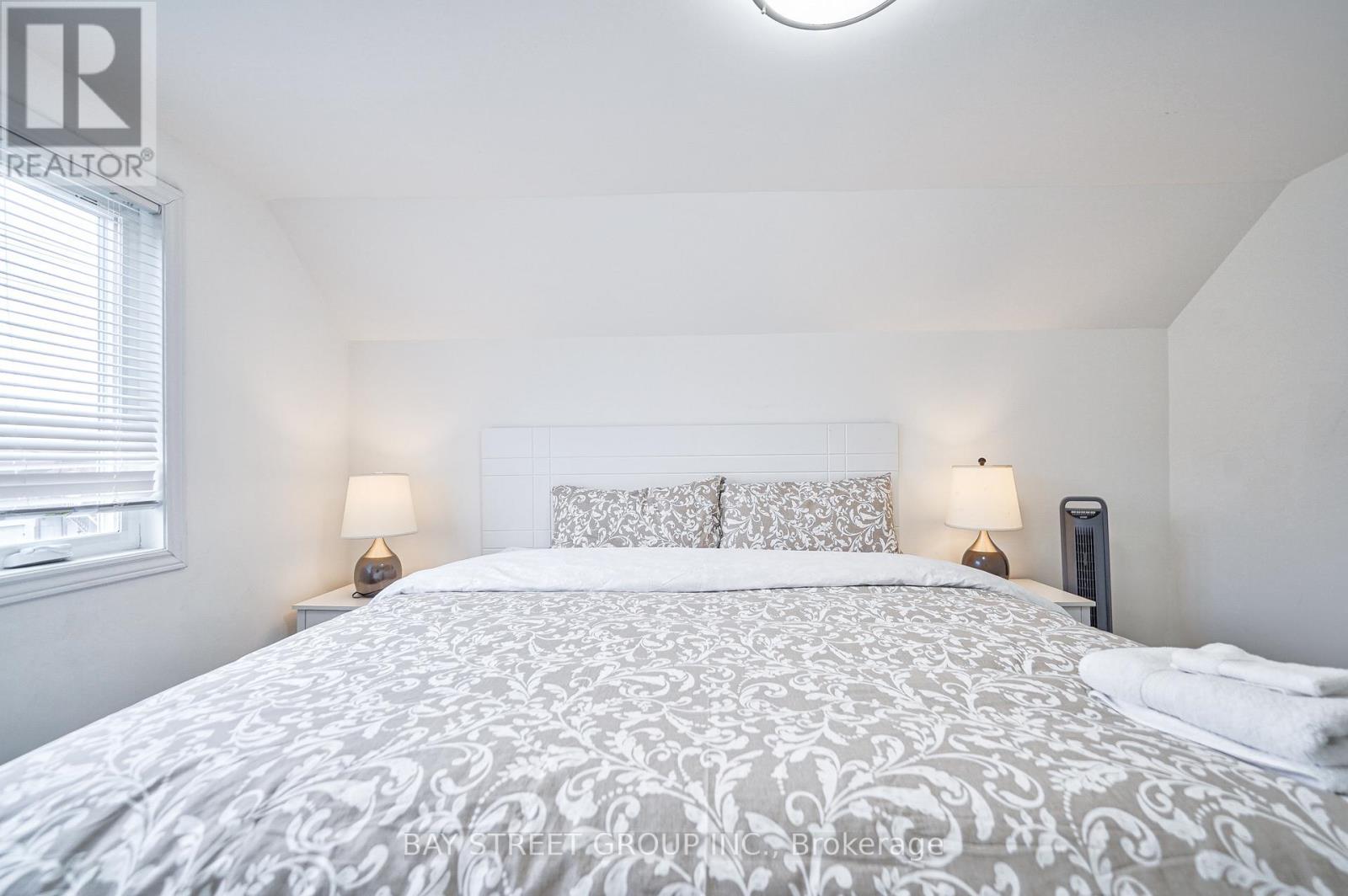 5241 Kitchener Street, Niagara Falls (Clifton Hill), Ontario  L2G 1B4 - Photo 38 - X13087194