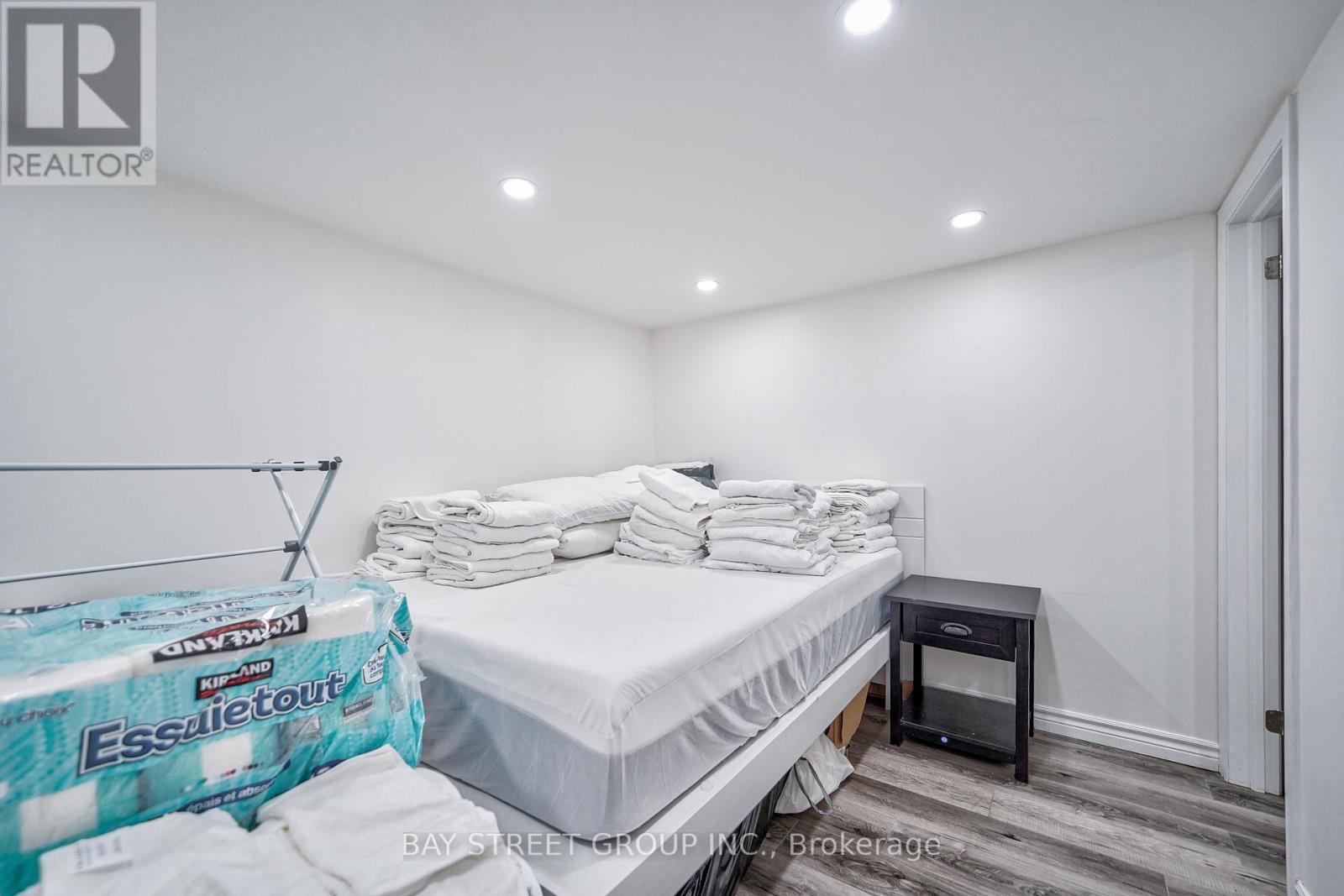5241 Kitchener Street, Niagara Falls (Clifton Hill), Ontario  L2G 1B4 - Photo 44 - X13087194