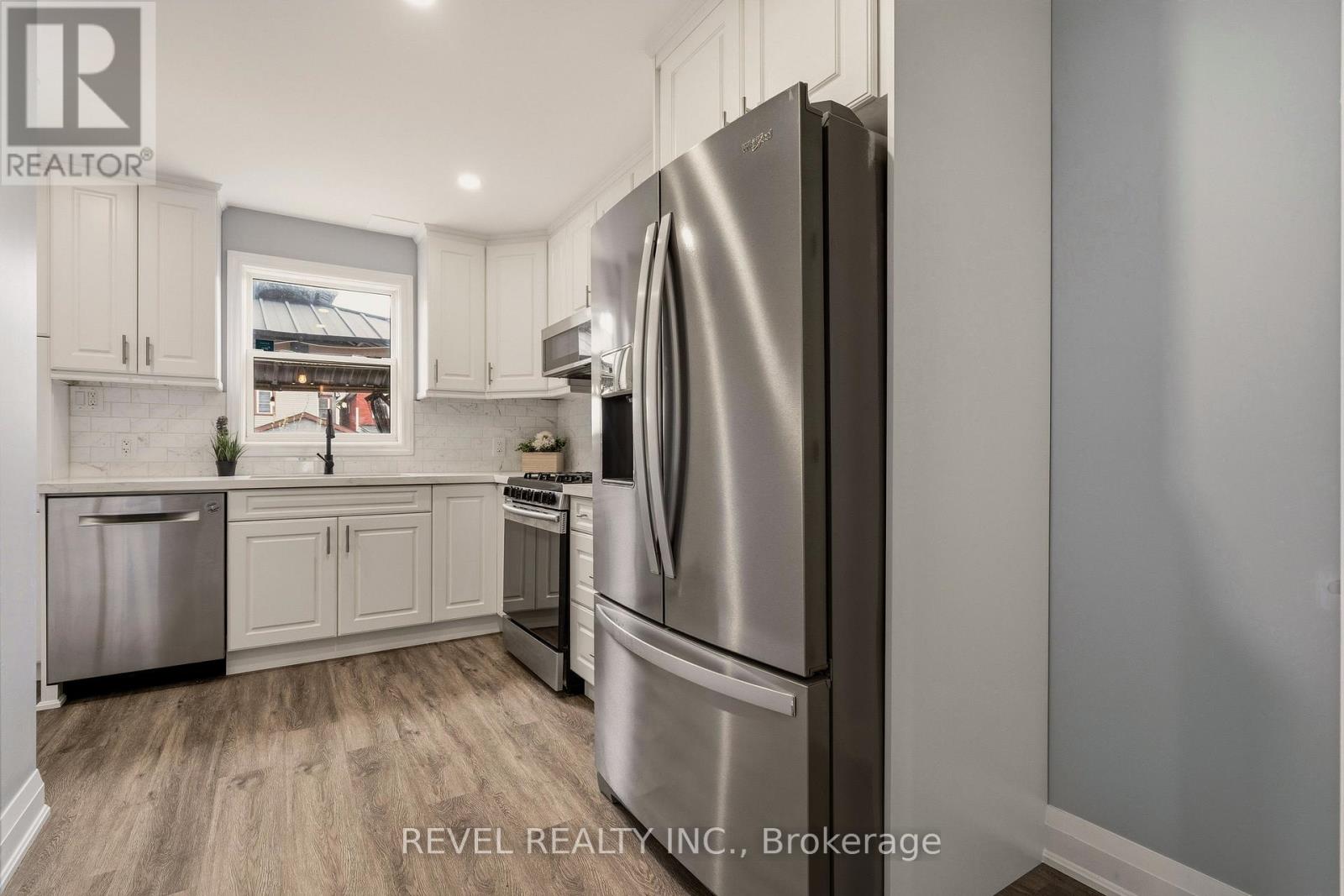 14 Mars Avenue, Hamilton, Ontario  L8L 3V8 - Photo 11 - X13087222
