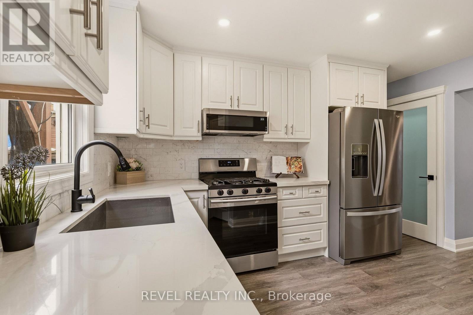 14 Mars Avenue, Hamilton, Ontario  L8L 3V8 - Photo 19 - X13087222