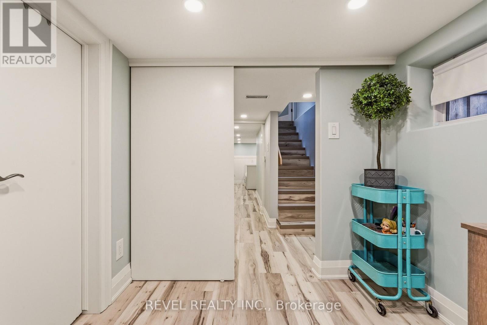 14 Mars Avenue, Hamilton, Ontario  L8L 3V8 - Photo 37 - X13087222