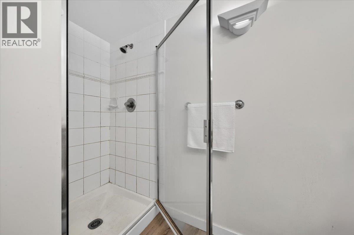 212 1428 Parkway Boulevard, Coquitlam, British Columbia  V3E 3L8 - Photo 28 - R3109361