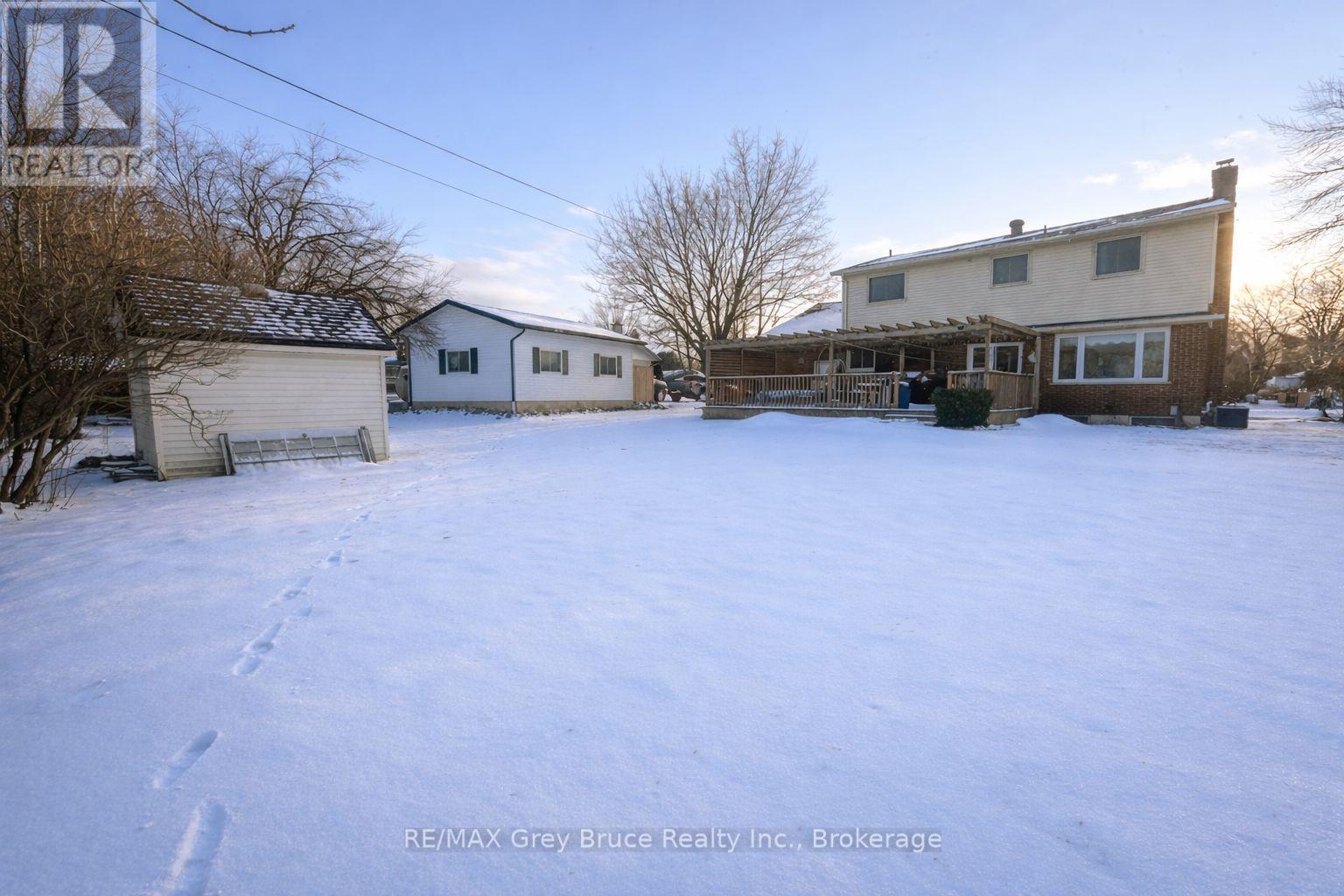 235 5th Avenue, Hanover, Ontario  N4N 2C3 - Photo 34 - X12885262