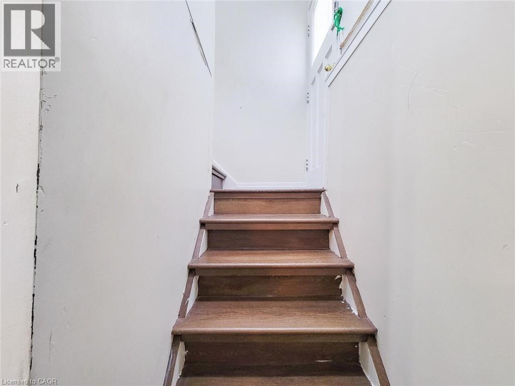 823 Queensdale Avenue E, Hamilton, Ontario  L8V 1M7 - Photo 24 - 40816624