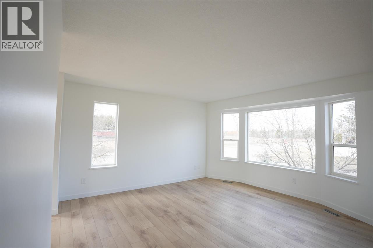 1497 Mccullagh Avenue, Prince George, British Columbia  V2L 5A3 - Photo 2 - R3119635