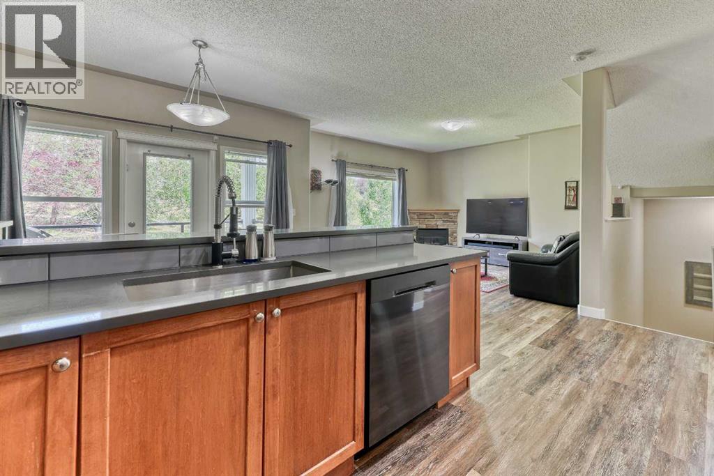 406 Rocky Vista Gardens NW, Calgary, Alberta  T3G 5V1 - Photo 11 - A2308040