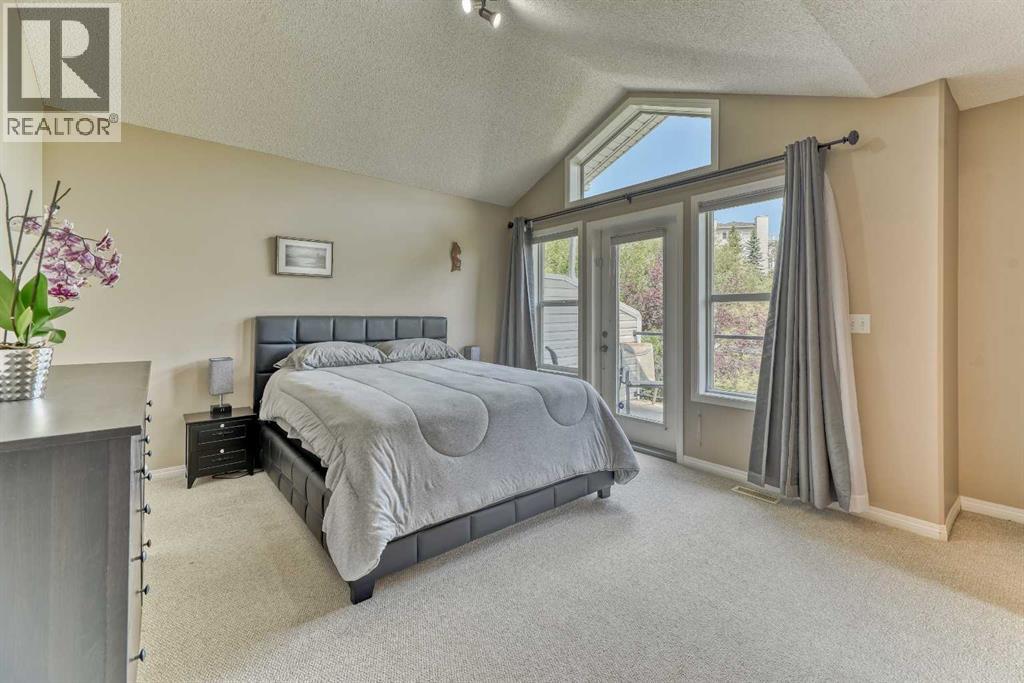 406 Rocky Vista Gardens NW, Calgary, Alberta  T3G 5V1 - Photo 21 - A2308040