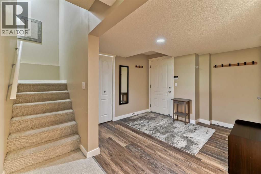 406 Rocky Vista Gardens NW, Calgary, Alberta  T3G 5V1 - Photo 33 - A2308040