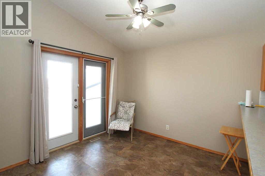 188 Deschner Close, Red Deer, Alberta  T4R 3C3 - Photo 11 - A2307478