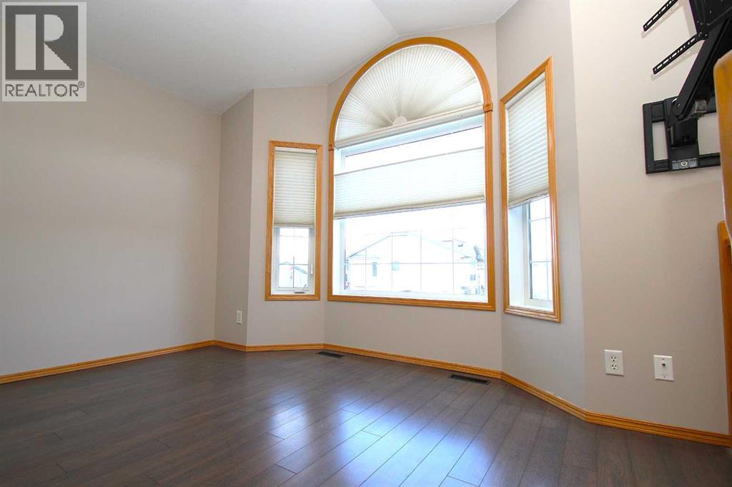 188 Deschner Close, Red Deer, Alberta  T4R 3C3 - Photo 4 - A2307478