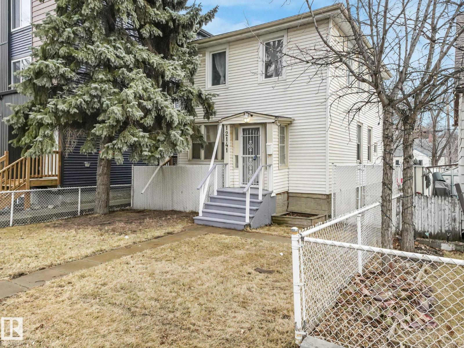 12141 96 St Nw, Edmonton, Alberta  T5G 1V9 - Photo 1 - E4482299