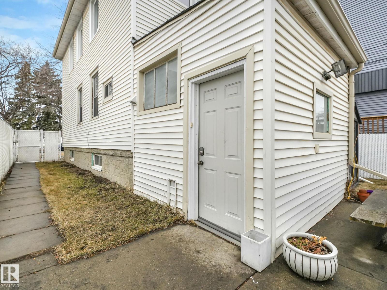 12141 96 St Nw, Edmonton, Alberta  T5G 1V9 - Photo 39 - E4482299