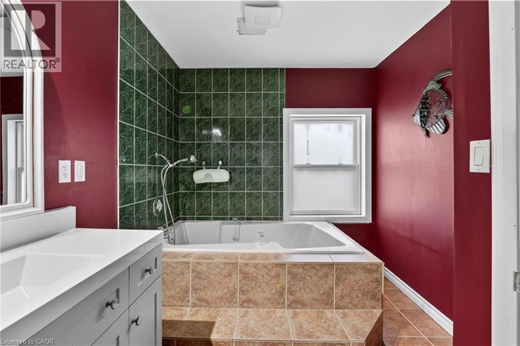 5270 Second Avenue, Niagara Falls, Ontario  L2E 4K2 - Photo 19 - 40827073