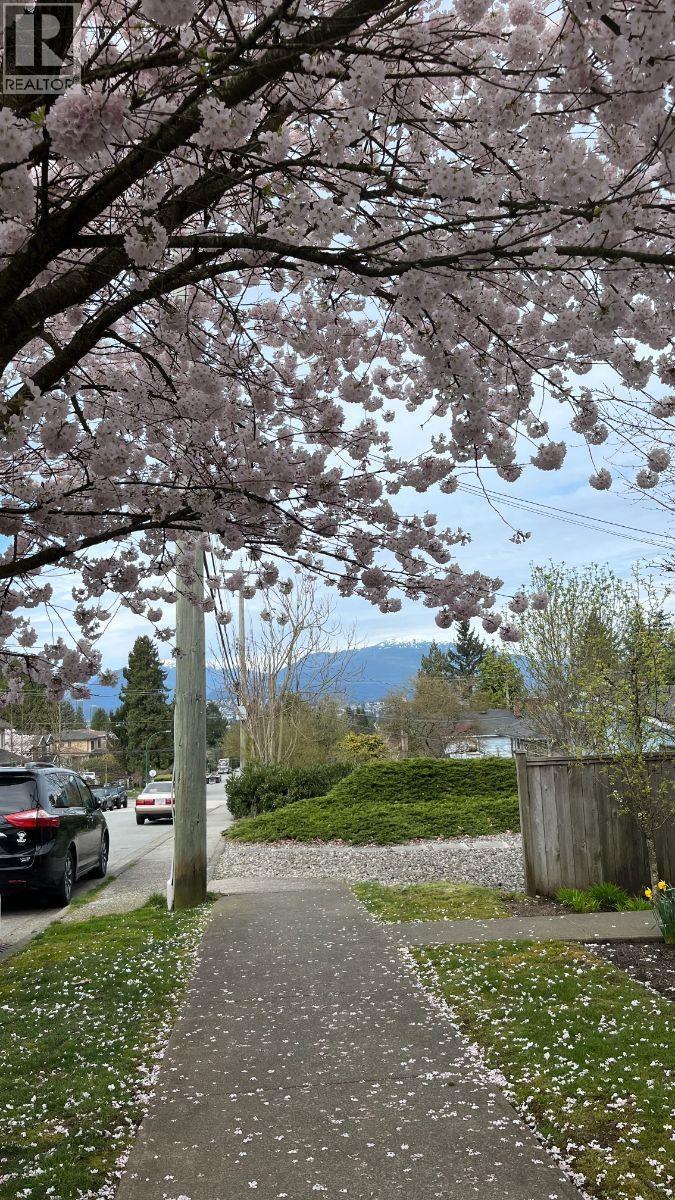 105 6588 Elgin Avenue, Burnaby, British Columbia  V5H 3S6 - Photo 16 - R3119843