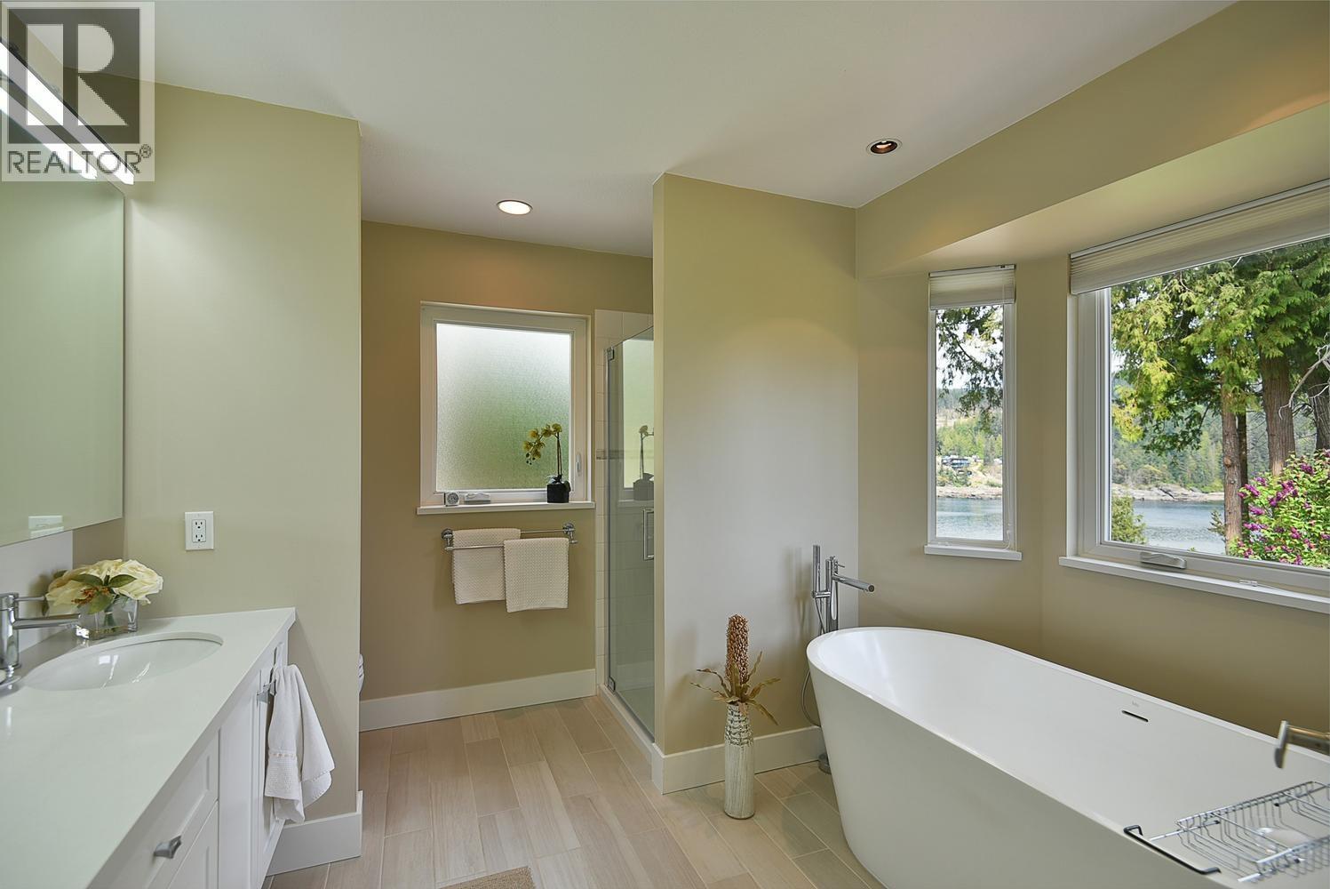 5481 Eureka Road, Halfmoon Bay, British Columbia  V7Z 1A1 - Photo 22 - R3119844