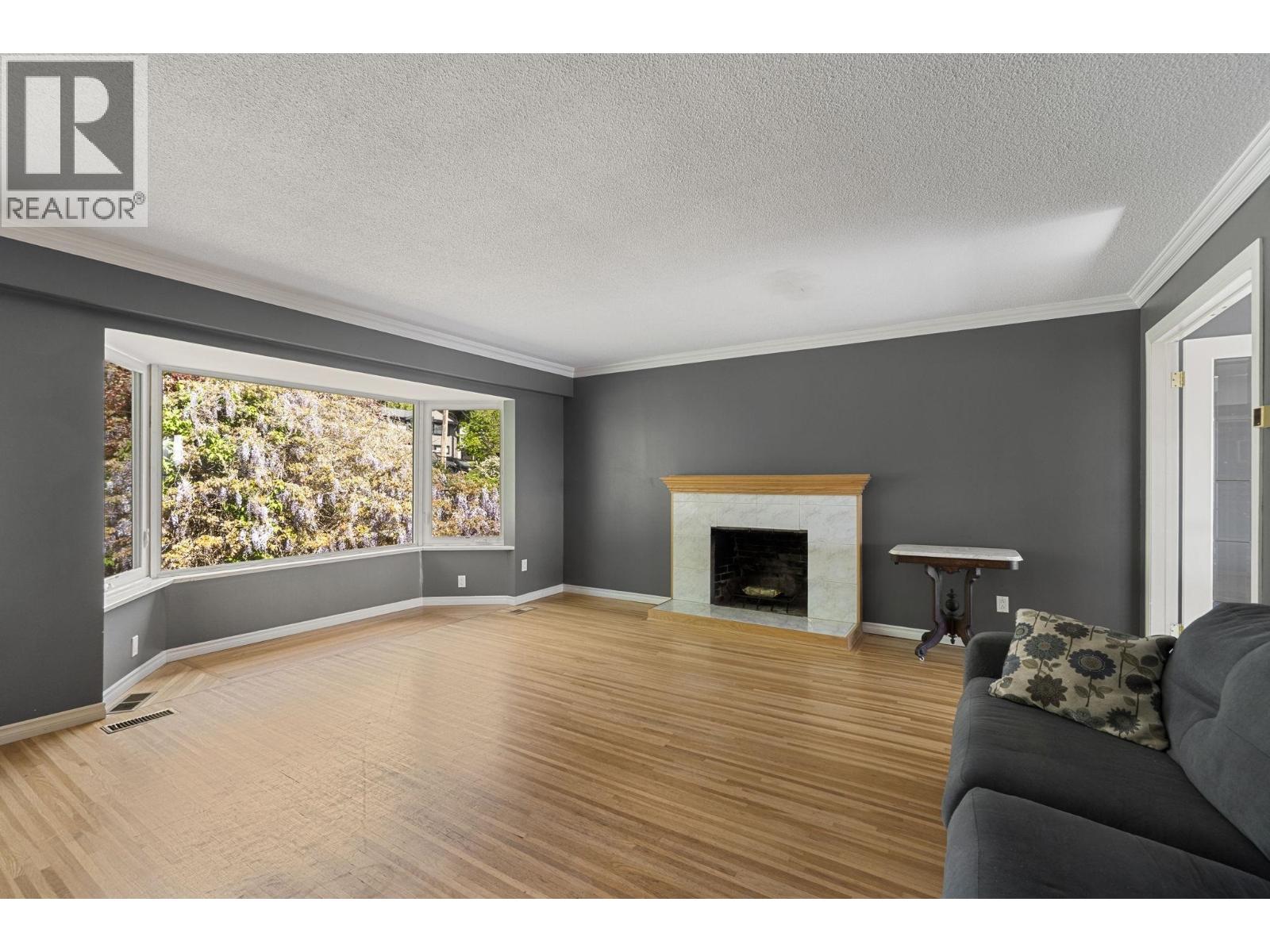 1447 Columbia Avenue, Port Coquitlam, British Columbia  V3C 1C5 - Photo 8 - R3119882