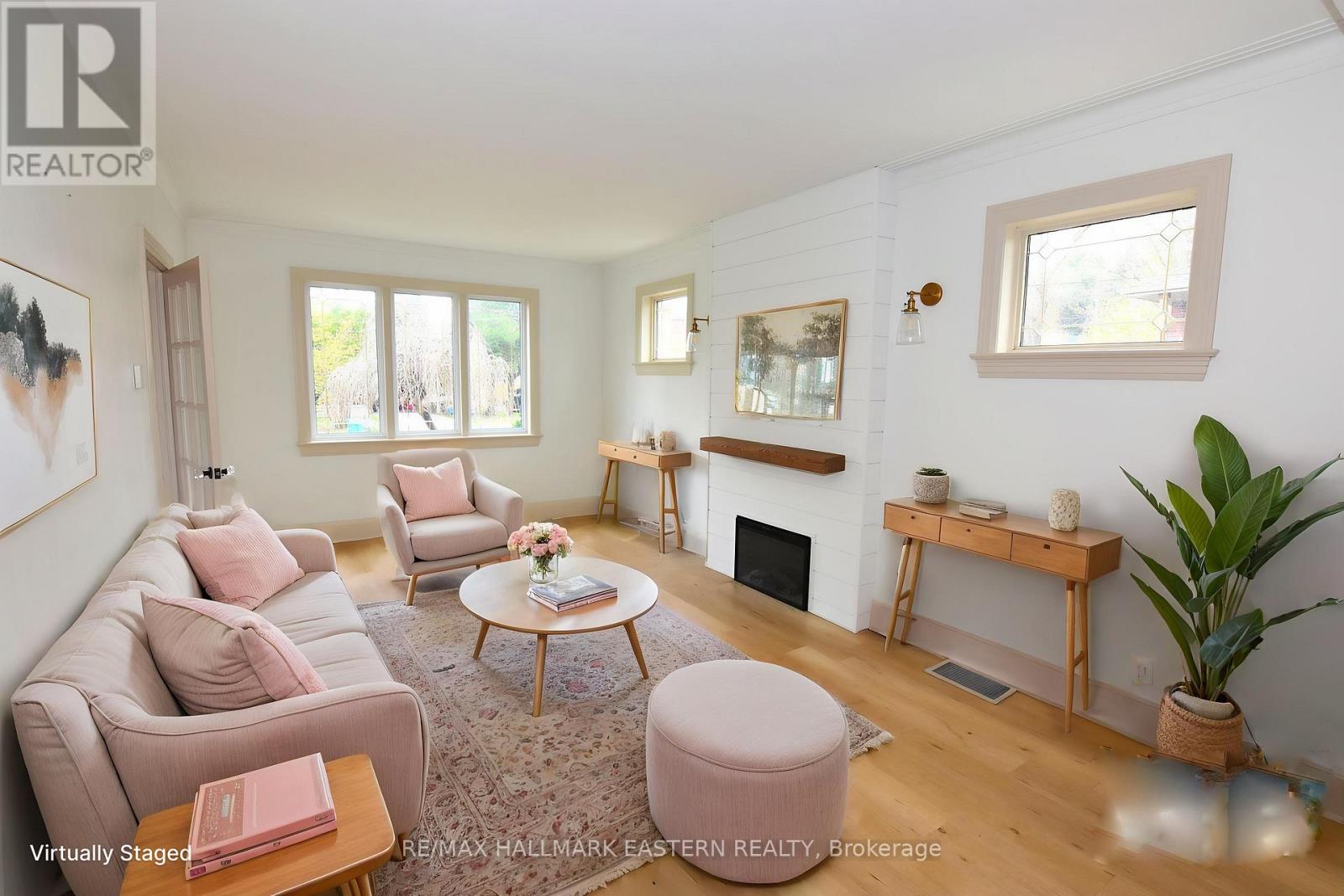 269 Aberdeen Avenue, Peterborough, Ontario  K9H 4X2 - Photo 2 - X13086238