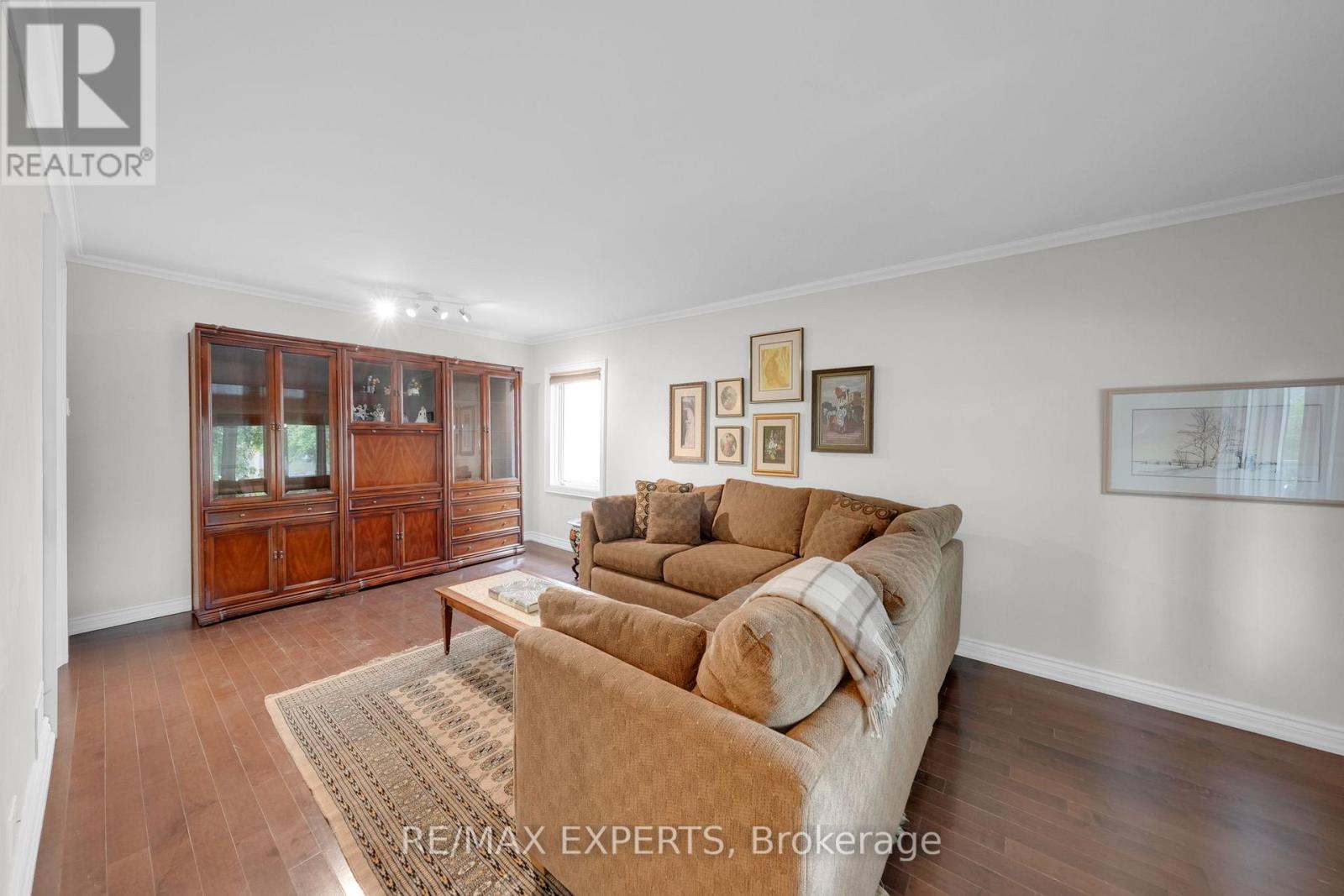 26 Grovedale Avenue, Toronto, Ontario  M6L 1Y6 - Photo 23 - W13087254