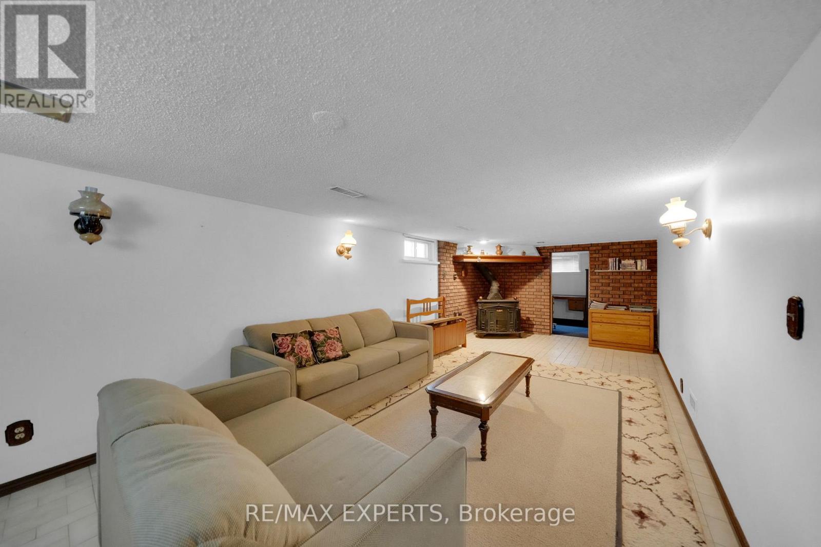 26 Grovedale Avenue, Toronto, Ontario  M6L 1Y6 - Photo 38 - W13087254