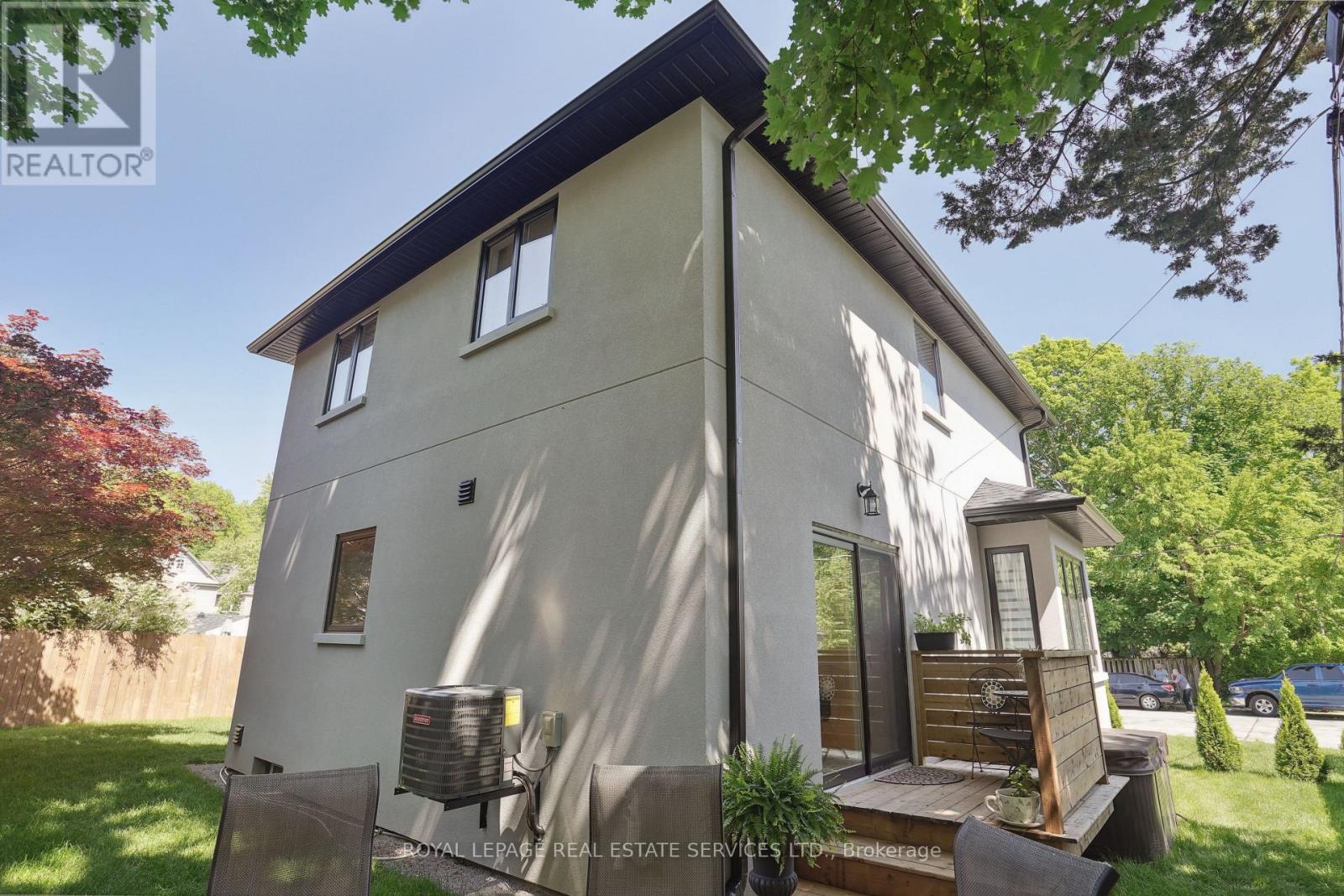 24 Peel Street N, Hamilton, Ontario  L9H 2Z9 - Photo 43 - X13087230