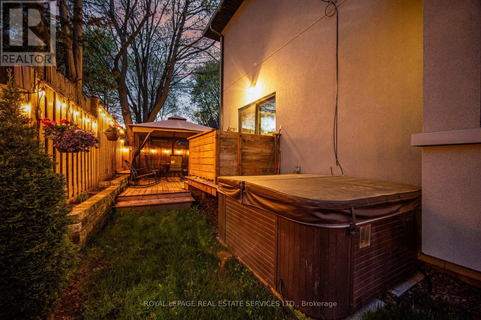 24 Peel Street N, Hamilton, Ontario  L9H 2Z9 - Photo 44 - X13087230