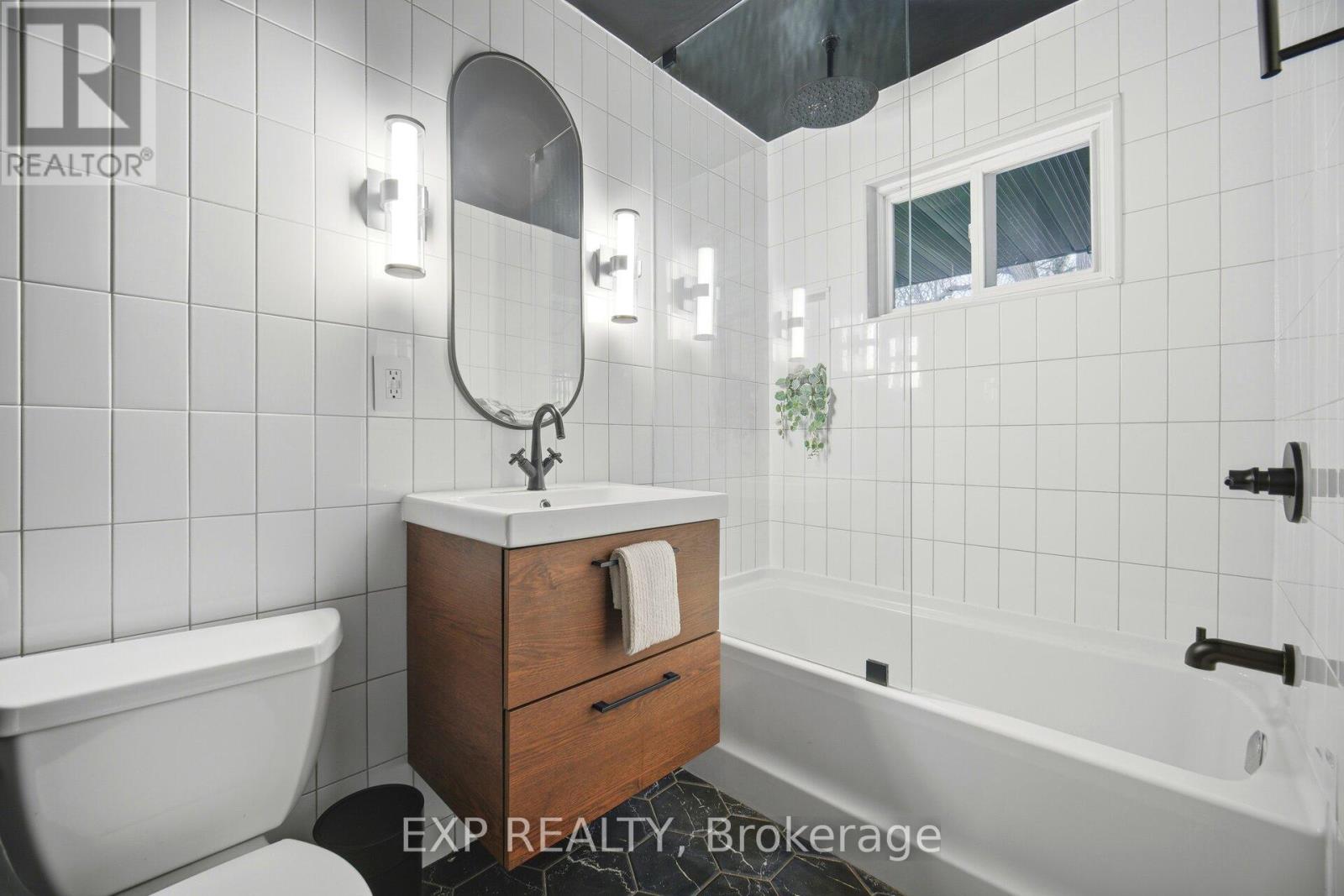 11 Armstrong Street, Brampton, Ontario  L6W 1W7 - Photo 20 - W13087134