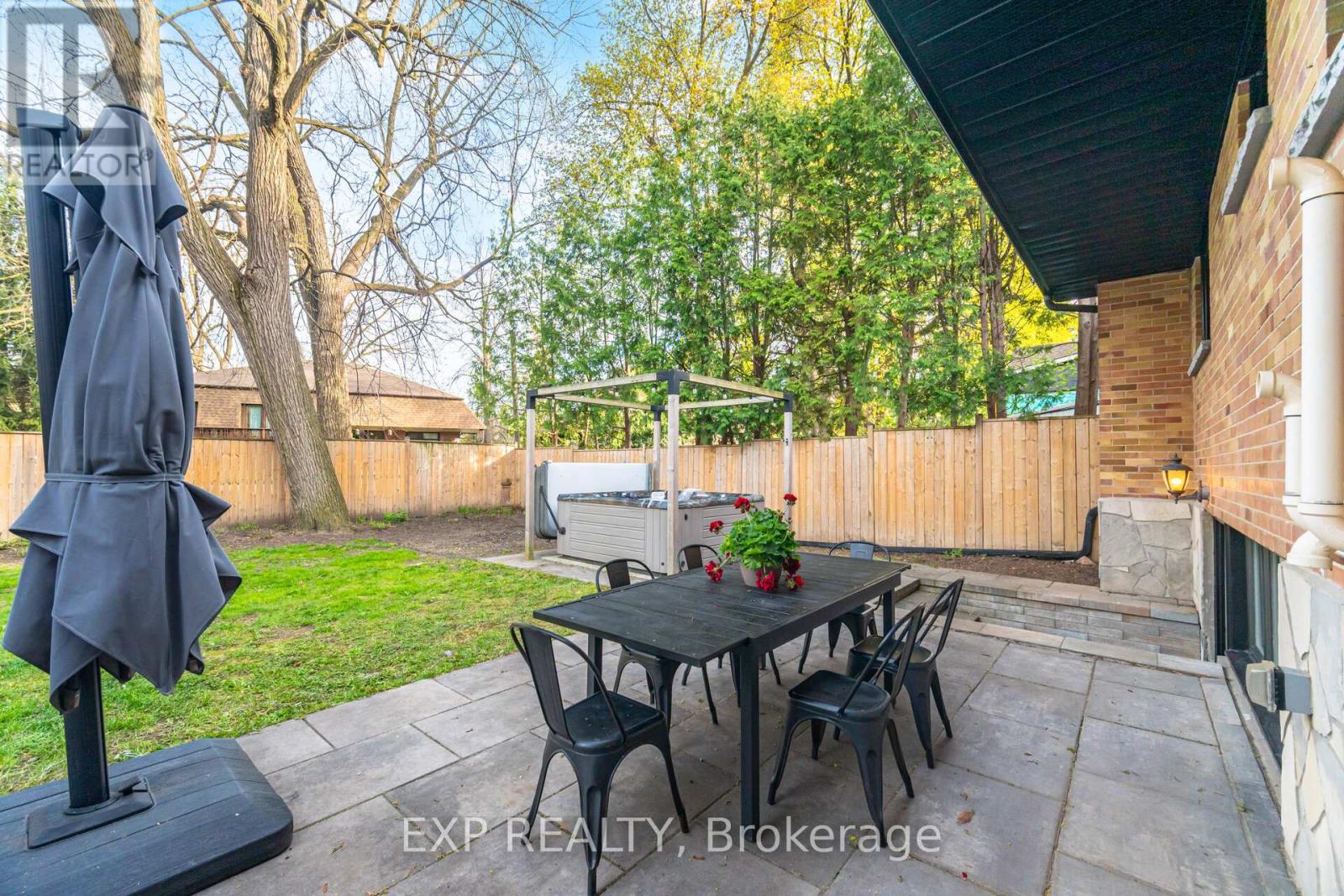 11 Armstrong Street, Brampton, Ontario  L6W 1W7 - Photo 33 - W13087134