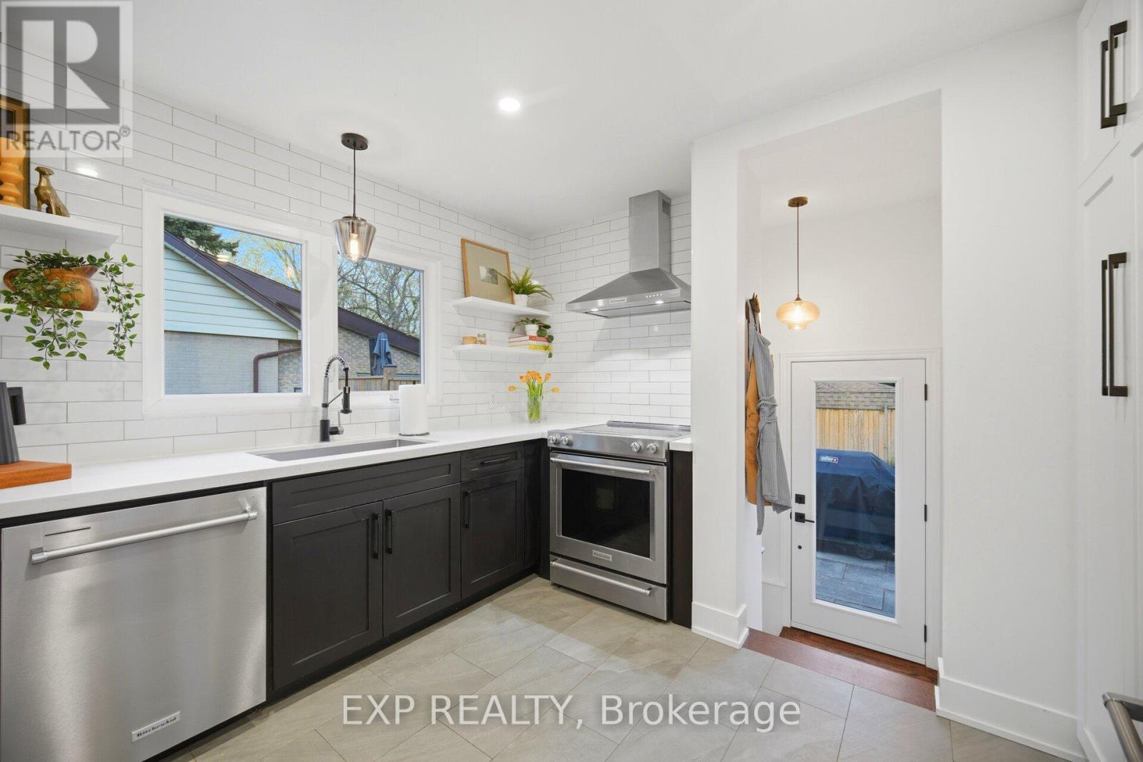 11 Armstrong Street, Brampton, Ontario  L6W 1W7 - Photo 14 - W13087134