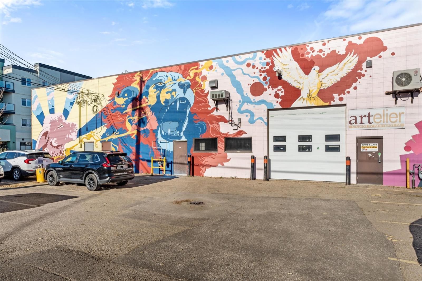 Back Office, 10047  81 Ave Nw, Edmonton, Alberta  T6E 1W7 - Photo 1 - 44811844