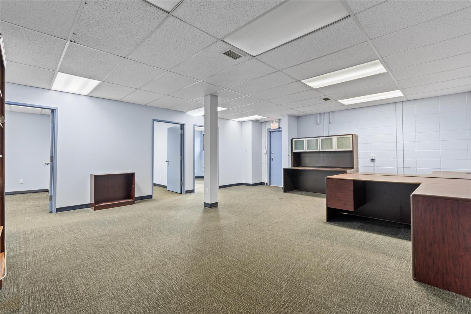 Back Office, 10047  81 Ave Nw, Edmonton, Alberta  T6E 1W7 - Photo 13 - 44811844