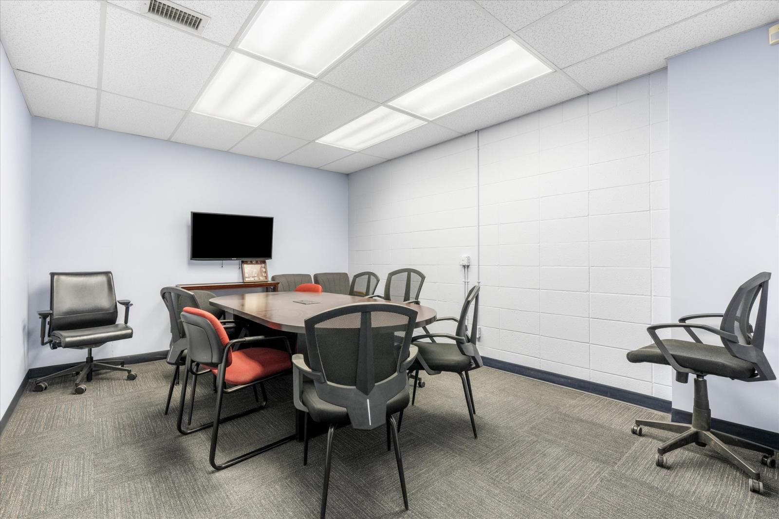 Back Office, 10047  81 Ave Nw, Edmonton, Alberta  T6E 1W7 - Photo 6 - 44811844